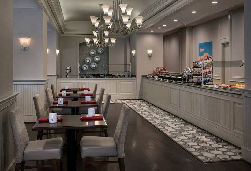 בית מלון כפרי Norfolk Waterside Marriott