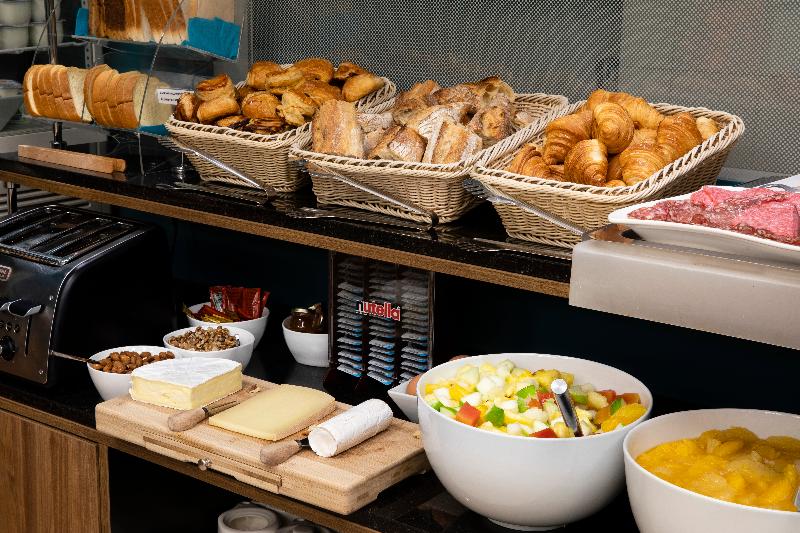 ホテル Paris Bastille