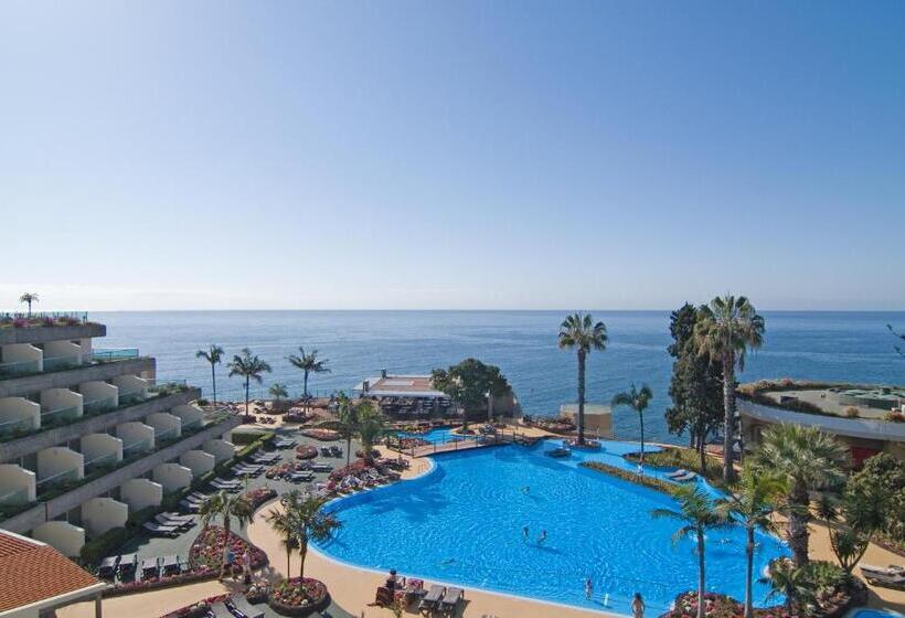 Отель Pestana Carlton Madeira Ocean Resort