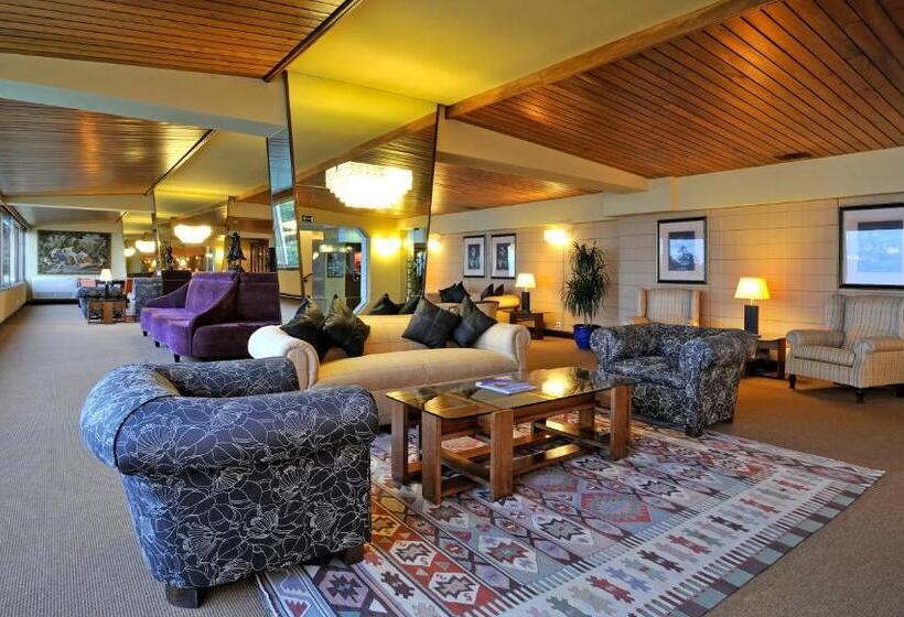 Отель Pestana Carlton Madeira Ocean Resort