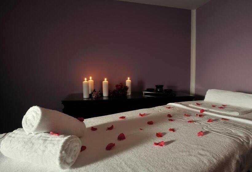 Отель Pestana Carlton Madeira Ocean Resort