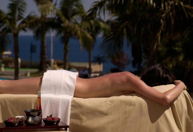 Отель Pestana Carlton Madeira Ocean Resort