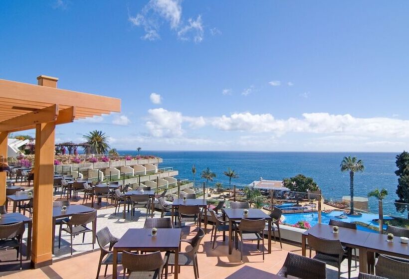 Отель Pestana Carlton Madeira Ocean Resort