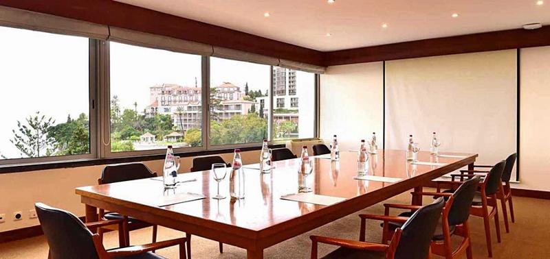 Отель Pestana Carlton Madeira Ocean Resort