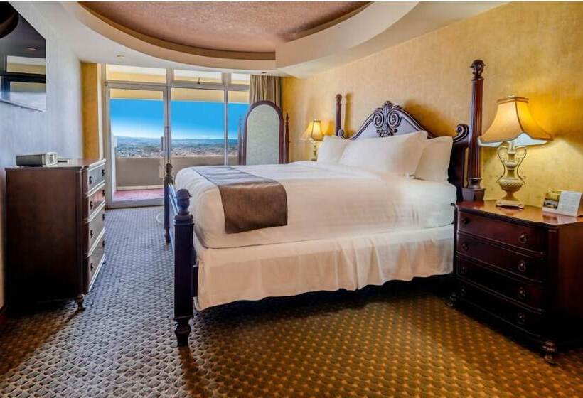 هتل Plaza San Martin