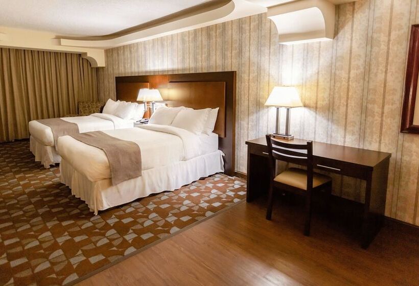 هتل Plaza San Martin