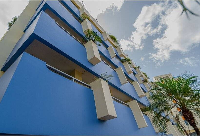 هتل Plaza San Martin