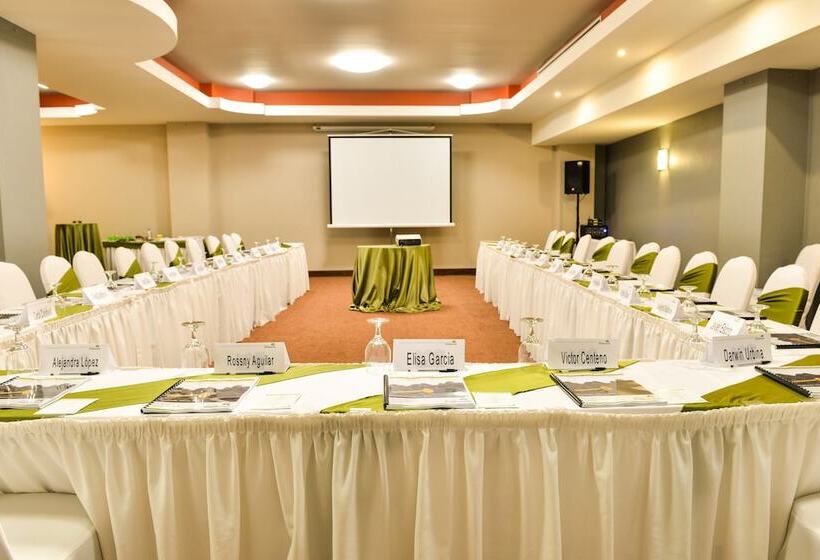 هتل Plaza San Martin