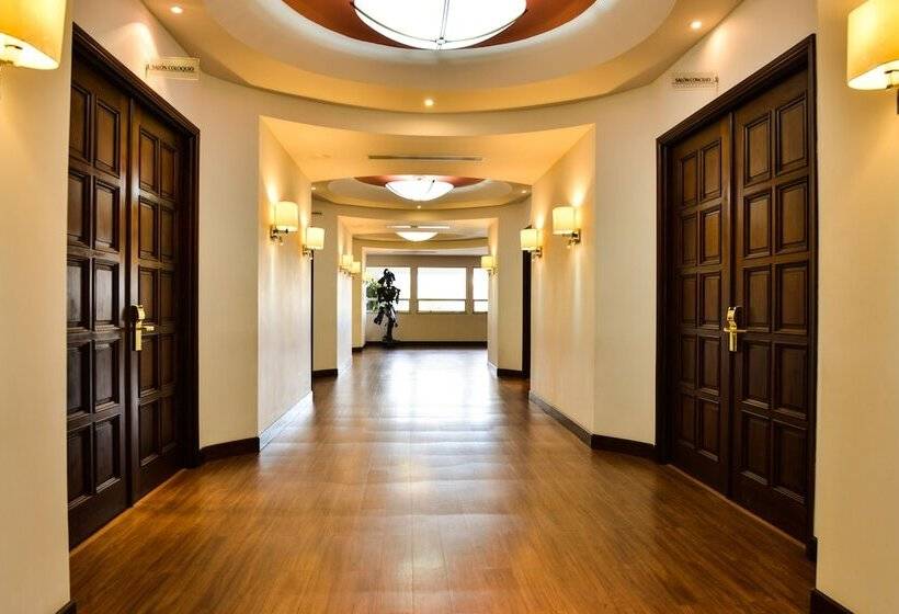 هتل Plaza San Martin