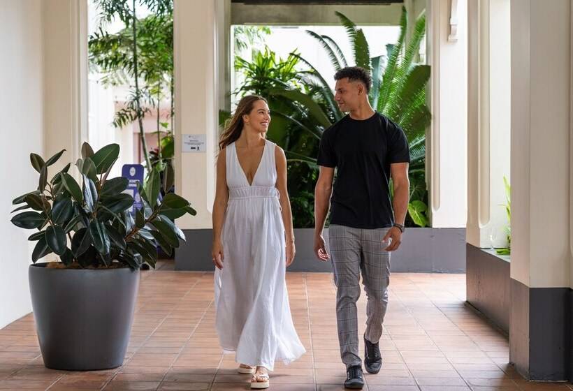 فندق Pullman Cairns International