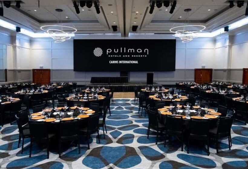 فندق Pullman Cairns International