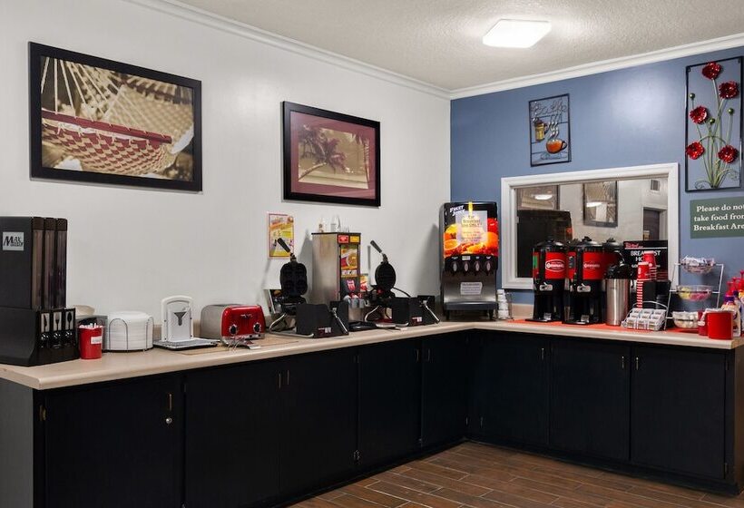 فندق Red Roof Inn Kingsland