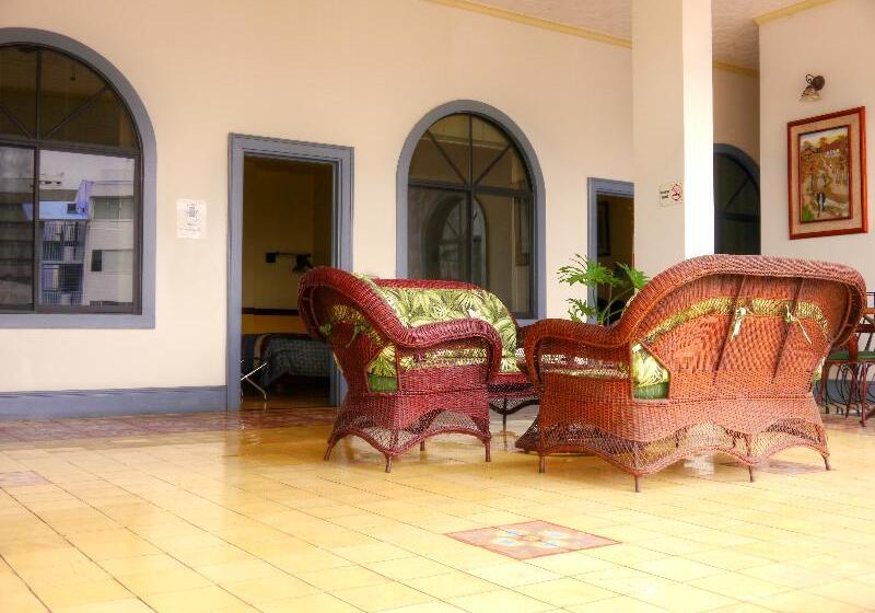 酒店 Santo Tomas / Historical Property