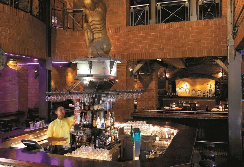 Szálloda Shangrila Jakarta