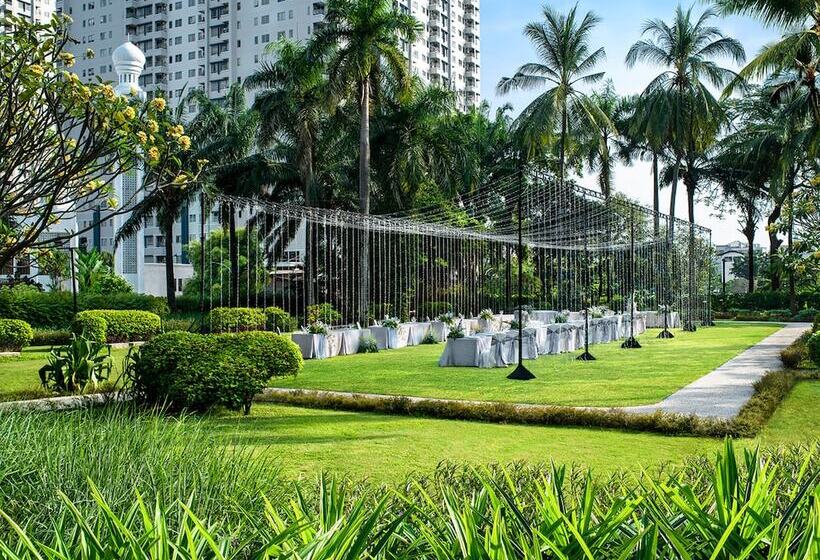 Szálloda Shangrila Jakarta