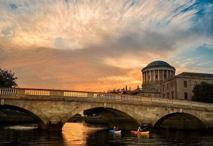 בית מלון כפרי Staunton S On The Green