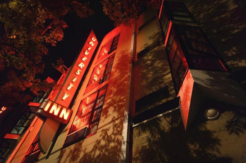 Отель Staypineapple, University Inn, University District Seattle