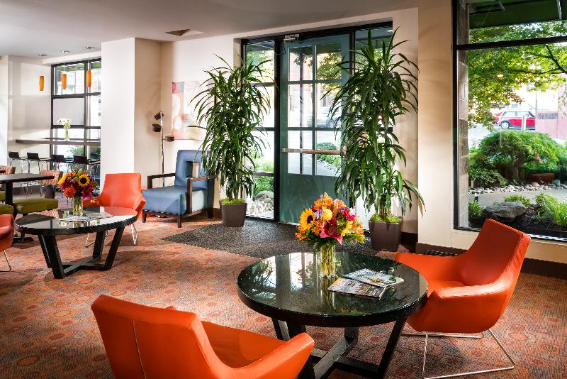 Отель Staypineapple, University Inn, University District Seattle