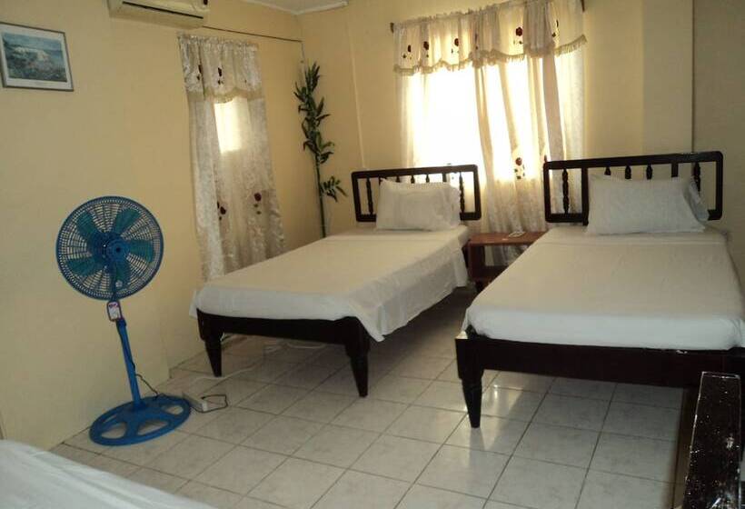 בית מלון כפרי The Clifton