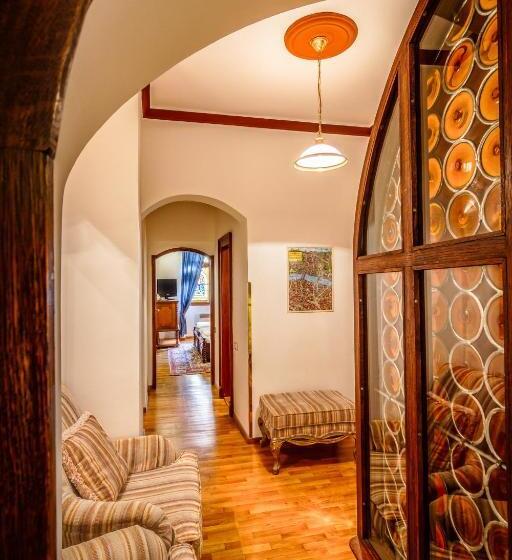 酒店 The King Charles