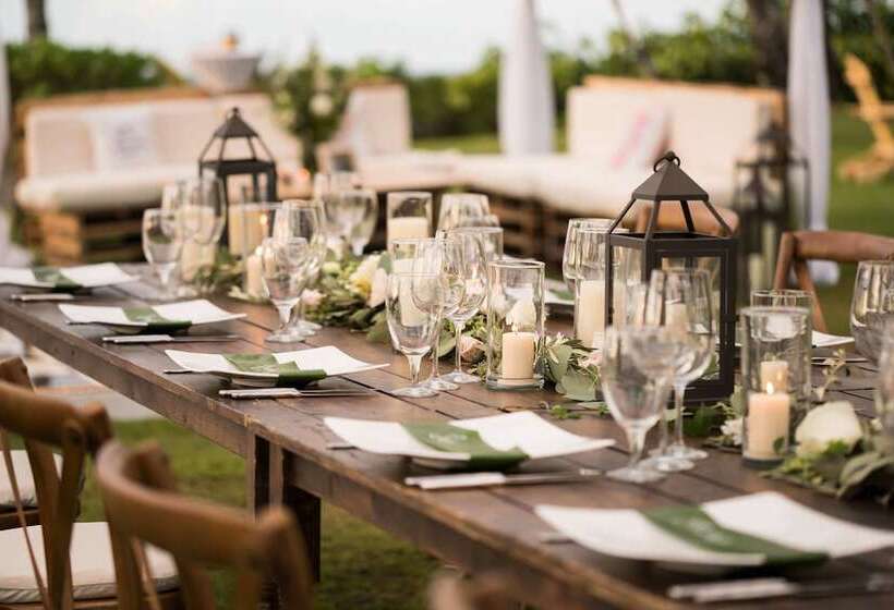 فندق The Ritz Carlton Maui, Kapalua