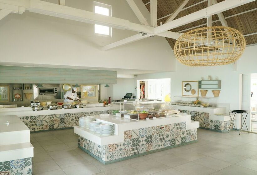 Hotel Tropical Attitude