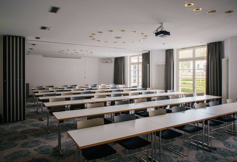 فندق Vienna House Easy By Wyndham Castroprauxel