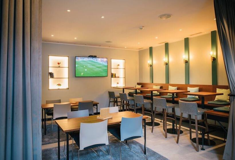 فندق Vienna House Easy By Wyndham Castroprauxel