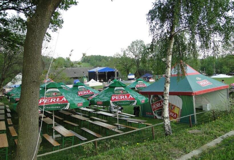 هتل Zajazd Piastowski