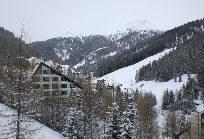 Kinder  Und Familienhotel Nockalm