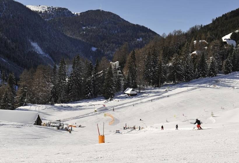 Kinder  Und Familienhotel Nockalm