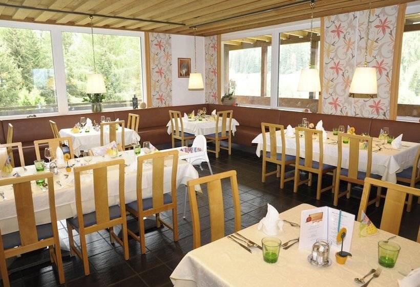 Kinder  Und Familienhotel Nockalm