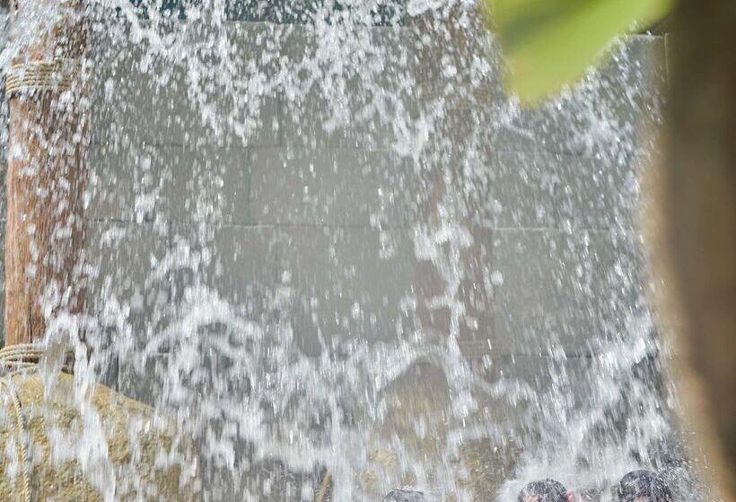 Parkroyal Penang Resort