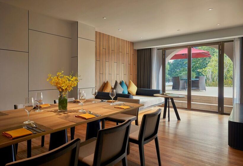 Parkroyal Penang Resort