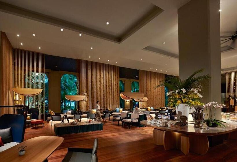 Parkroyal Penang Resort