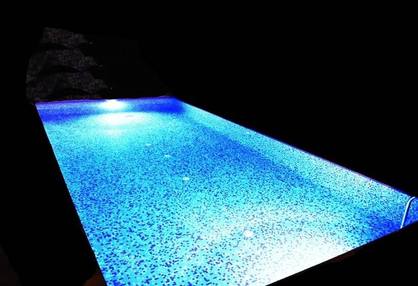 استراحتگاه Calangute Grande