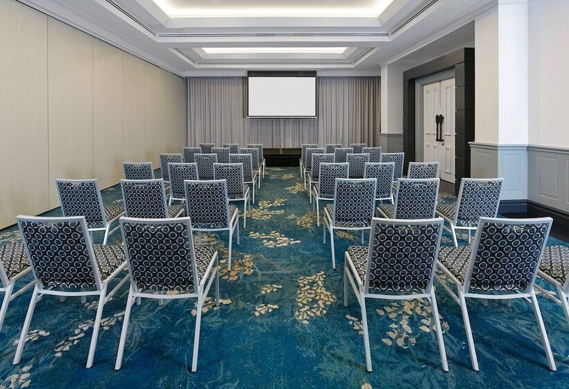 استراحتگاه Marriott Vacation Club At Surfers Paradise