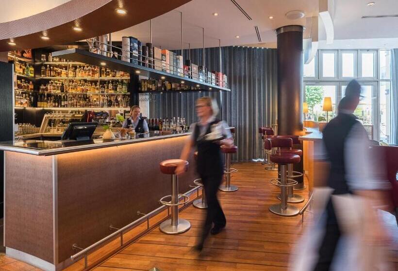 Strand Hotel Hübner