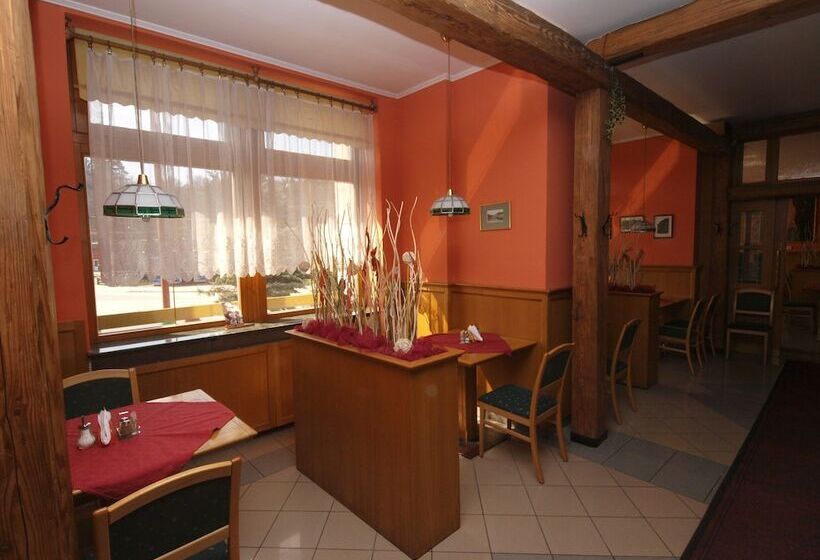 Holiday Hotel Macocha