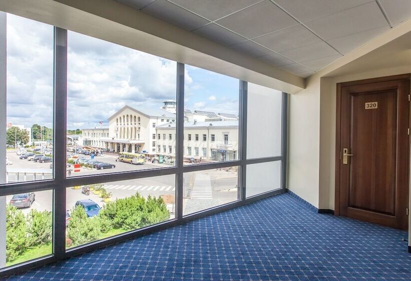 هتل Airinn Vilnius