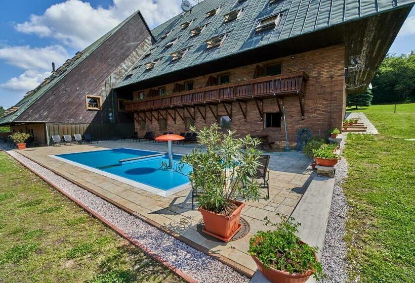 호텔 žalý Apartmány