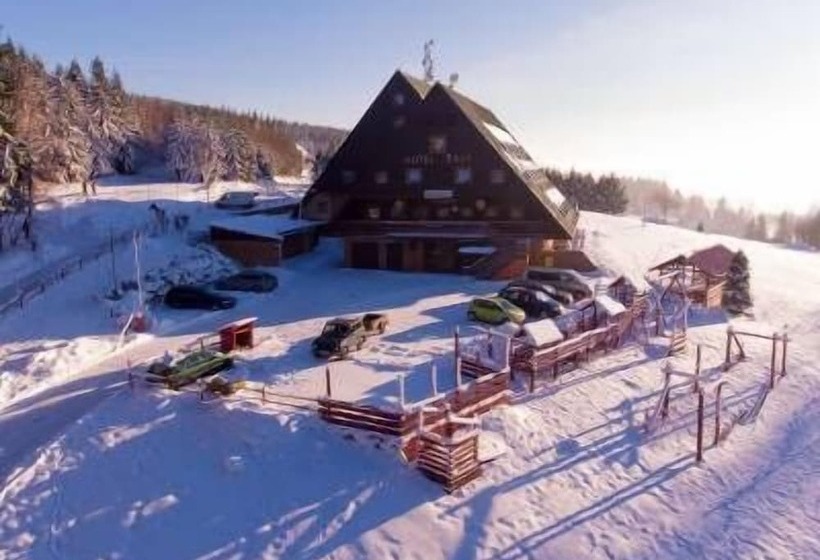 호텔 žalý Apartmány