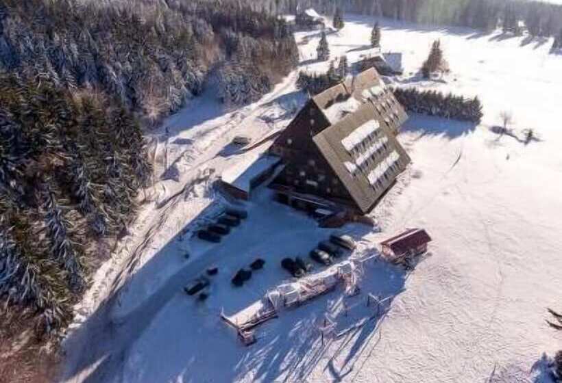 호텔 žalý Apartmány