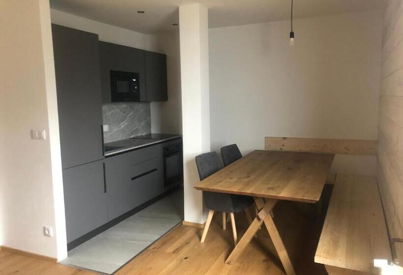 호텔 žalý Apartmány