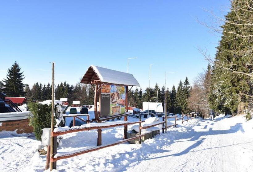 호텔 žalý Apartmány