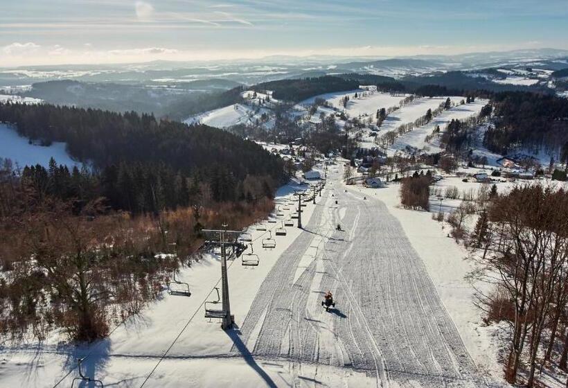 호텔 žalý Apartmány