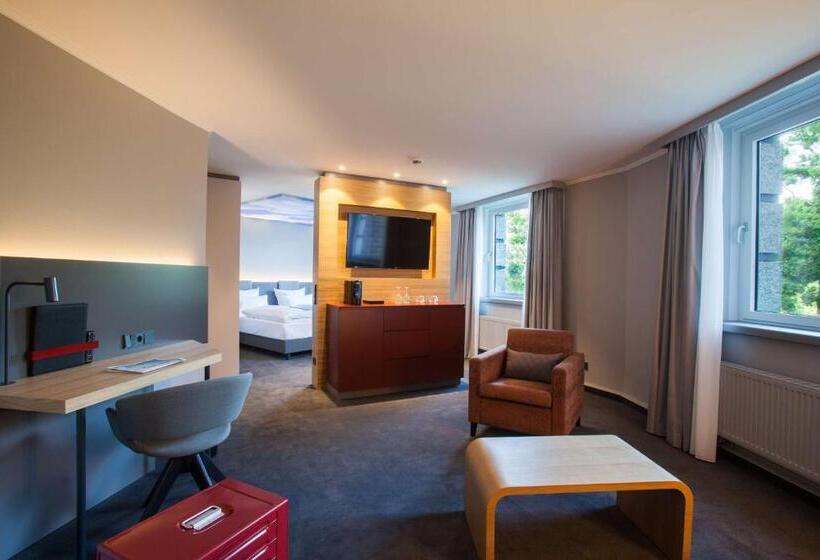 Atlantic Hotel Airport