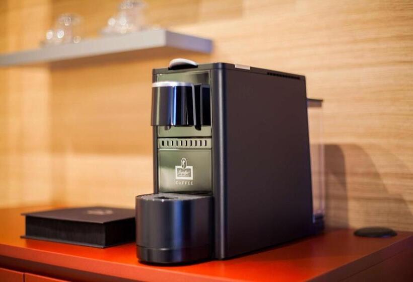 Atlantic Hotel Airport