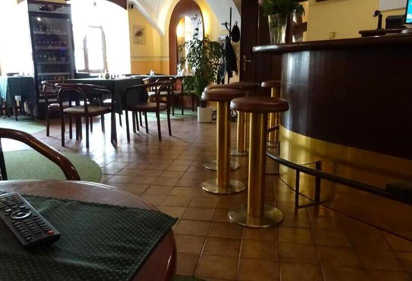 Garni  Hotel Barbakan