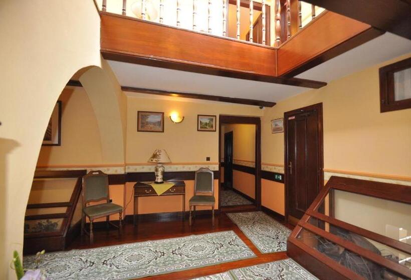 Garni  Hotel Barbakan